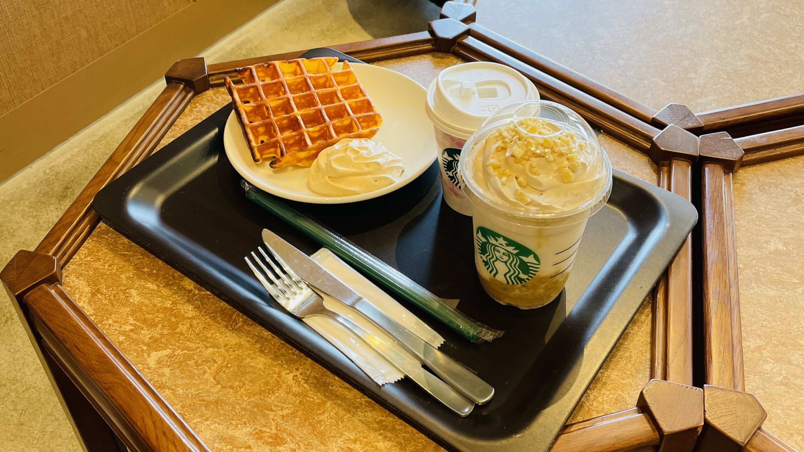 starbucks-umekoji